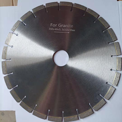 Cuchilla de corte de granito de 350 mm de diámetro 40 mm de forma de segmento para la división precisa de bloques