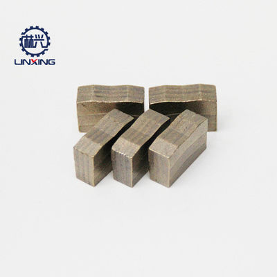 Segmento de diamante multiblade de buen grado 24x8.8/9.6x15mm para el corte húmedo de granito