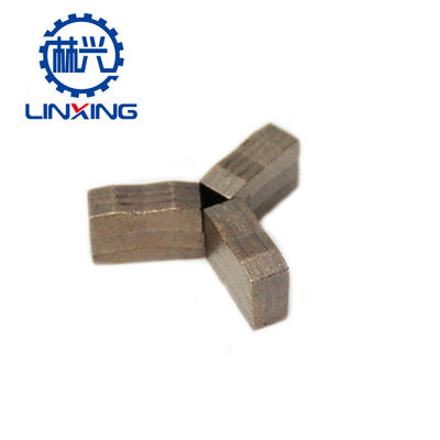 Segmento de diamante en forma de M para cortar granito y arenisca Soldadura con soldadura de alta frecuencia
