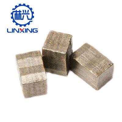Segmento de diamante en forma de M para cortar granito y arenisca Soldadura con soldadura de alta frecuencia