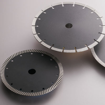 Tecnología Presión en frío Sinterizado 5" 125mm Diamante Circular Disco Segmentado para Seco / Húmedo