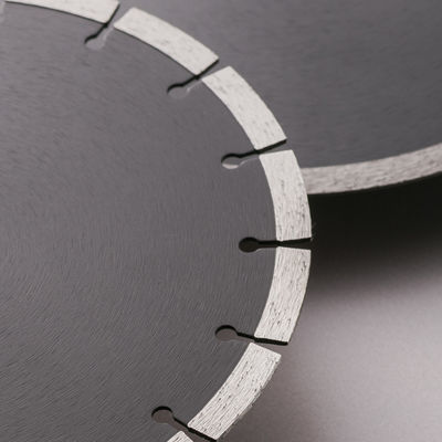 Tecnología Presión en frío Sinterizado 5" 125mm Diamante Circular Disco Segmentado para Seco / Húmedo