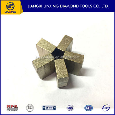 Segmento de diamantes de polvo metálico para cortar granito con cuchillas de sierra múltiple