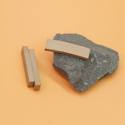 Segmento de diamante de corte de piedra de mármol con fabricación personalizada de OBM