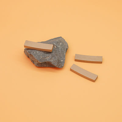 Segmento de diamante de corte de piedra de mármol con fabricación personalizada de OBM