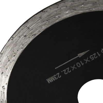 Tipo de proceso Disco de corte de diamante de polipropileno de 105-230 mm soldado con láser para corte en seco