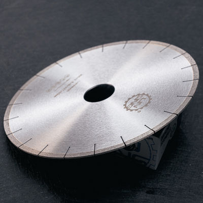 Cuchilla de sierra de diamante de 350 mm para ventaja de nitidez cortadora de porcelana y cerámica de ranura U