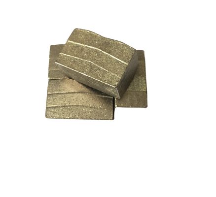 Segmento de hoja de sierra de diamante de larga duración para cortar rápidamente 2000mm Cutter en la India