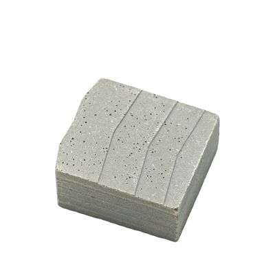 Segmentos de diamante de tipo de capas múltiples para el corte de granito 300 mm 3500 mm