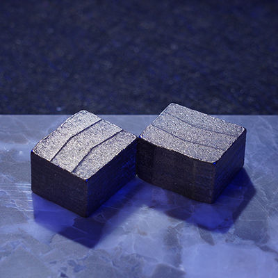 Segmentos de diamante de tipo de capas múltiples para el corte de granito 300 mm 3500 mm