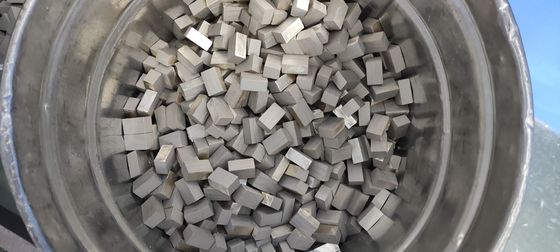 Corte de mármol de segmento de la capa de diamante de mediano duro de 1200 mm Disco único 24 * 8 * 13 mm