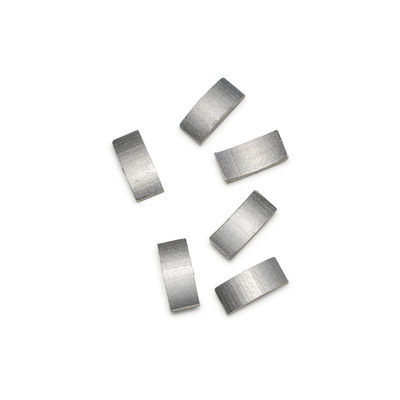 Segmento de broca de núcleo de diamante de alto grado A para herramientas de perforación de piedra Forma redonda