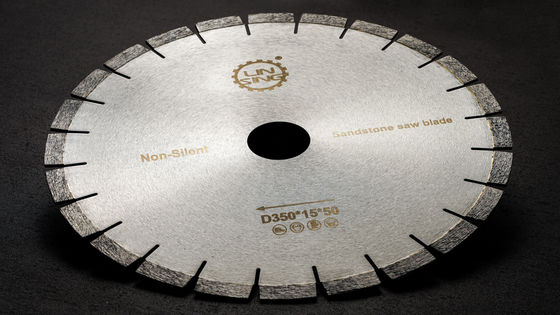 Herramientas de corte de diamantes de soporte personalizado para cuchilla de sierra de arenisca de diámetro 250MM-900MM