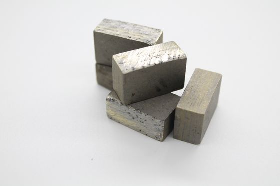 Diamante de segmento de forma plana para granito Andeita herramienta de corte de lava 1800 mm punta de la hoja