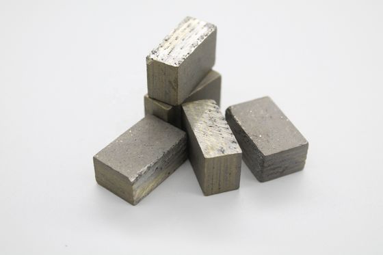 Diamante de segmento de forma plana para granito Andeita herramienta de corte de lava 1800 mm punta de la hoja