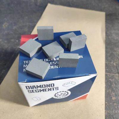 Long Life Flat Shape Diamond Segment para herramientas de corte de piedra basáltica de 1200 mm 24 * 8 * 20 mm