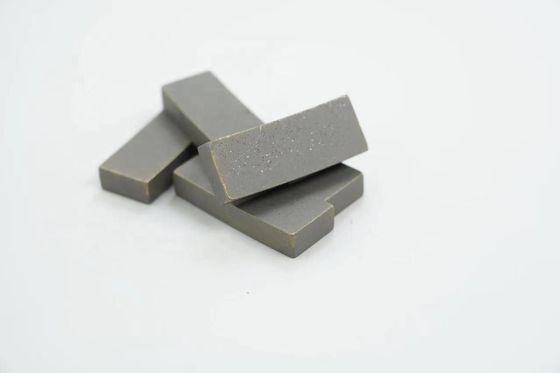 Apoyo OEM Segmento de diamantes de 350 mm para herramientas de corte de diamantes de piedra basáltica en Indonesia