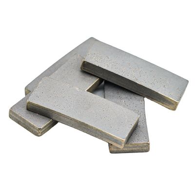 350 mm MonoSierra Andesita Segmento de diamante en forma de arco punta 40 * 3,6 * 15 mm para herramienta de corte