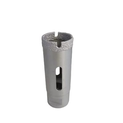 35 mm M14 Diamante para perforación en seco Porcelana de Dekton segmentada sobre base de acero negro