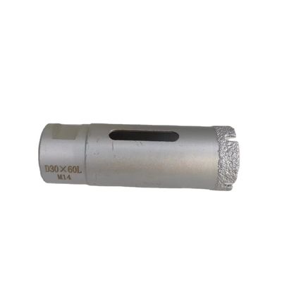 35 mm M14 Diamante para perforación en seco Porcelana de Dekton segmentada sobre base de acero negro