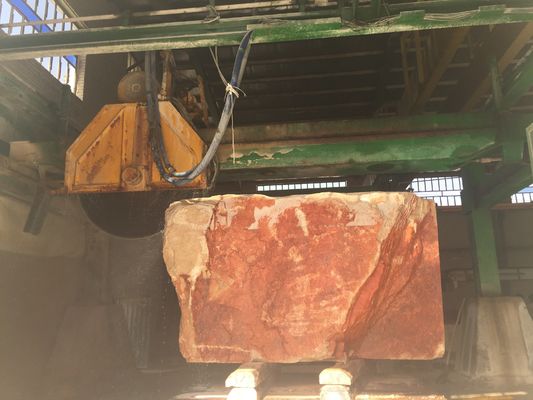 Máquina de corte de diamantes para el corte de granito, mármol y piedra caliza en obras de construcción