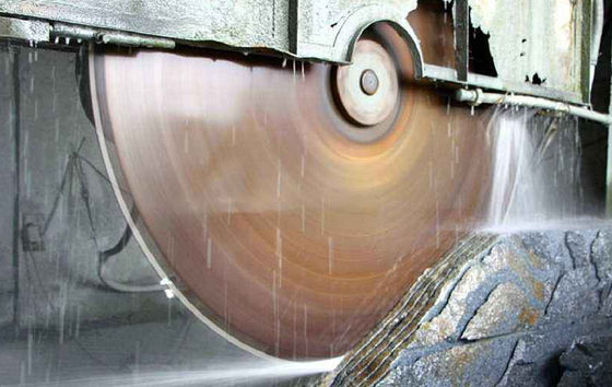 Máquina de corte de diamantes para el corte de granito, mármol y piedra caliza en obras de construcción