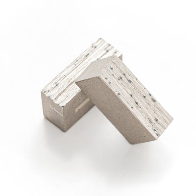 Forma de sándwich de ventilador D300-3500 Segmentos de diamantes para el corte de mármol 24 * 8 * 13 mm de hoja única