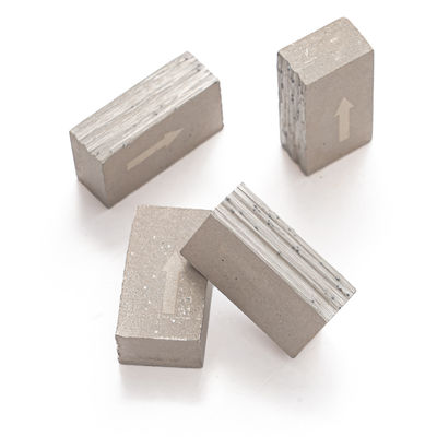 Forma de sándwich de ventilador D300-3500 Segmentos de diamantes para el corte de mármol 24 * 8 * 13 mm de hoja única