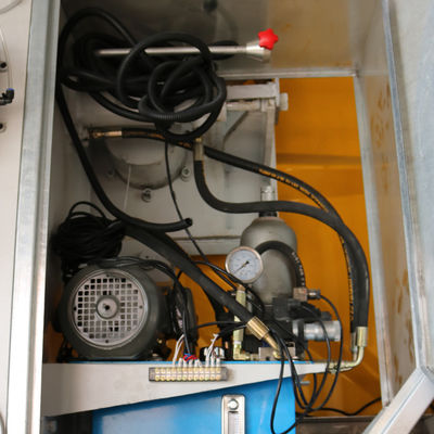 Sistema de control CNC para el corte cilíndrico de placas curvas de mármol de piedra