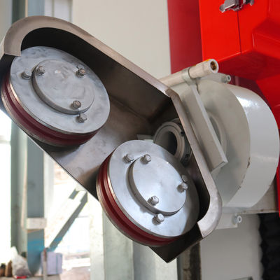 Sistema de control CNC para el corte cilíndrico de placas curvas de mármol de piedra