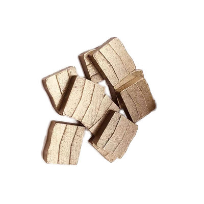 Buena nitidez y larga vida útil 24*7.2/8.0*15mm Segmentos de diamante para granito tipo M