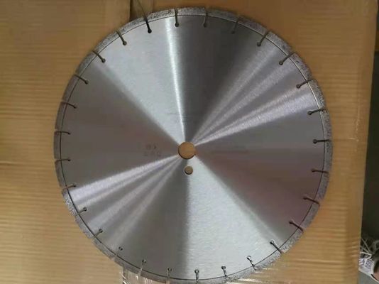 Cuchilla de sierra de diamante soldada con láser de hormigón de 450 mm con nitidez mejorada para cortar hormigón