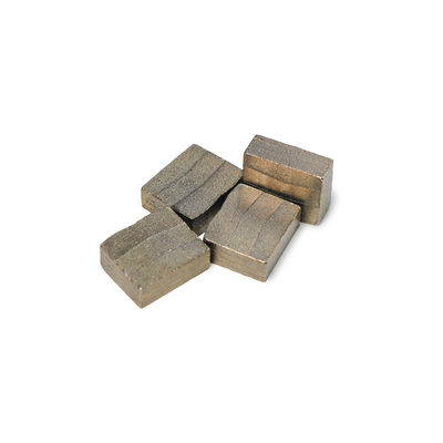 Segmentos de diamantes de polvo metálico para herramientas de corte de piedra sinterizada de alto costo y alto rendimiento