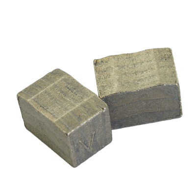 OEM soportado Segmentos de diamantes de cuchillas triples para el corte de piedras mineras 22*15.6/16.4*15mm