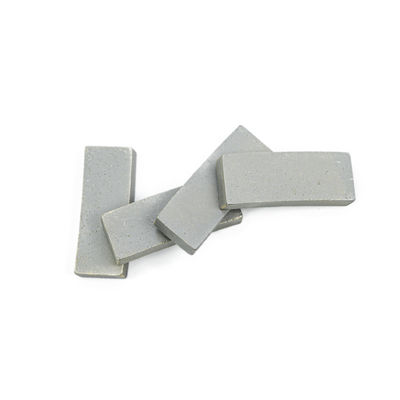 40*7*15MM Segmento de diamante para la máquina de soldadura de cuchillas de sierra de diamante con soldadura de alta frecuencia