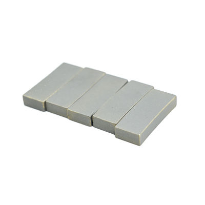 40*7*15MM Segmento de diamante para la máquina de soldadura de cuchillas de sierra de diamante con soldadura de alta frecuencia