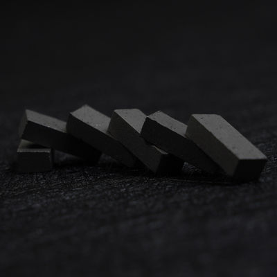 20*4.0/3.5*8mm Segmento de corte de diamantes sinterizados en caliente para el corte de mármol y piedra caliza