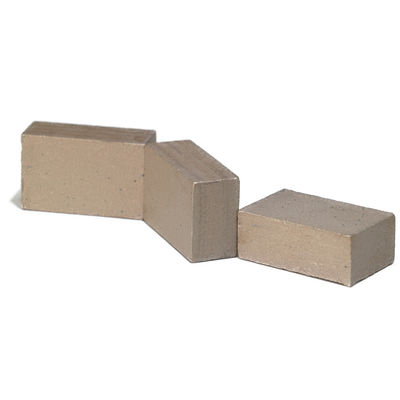 Segmento de diamante de 24*9*15 mm para el corte de arenisca dura Segmentos de diamante garantizados