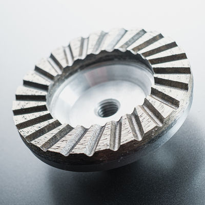 Apoyo personalizado OEM Metal Bond Diamond Angle Grinder Cup Wheel para el pulido de piedra