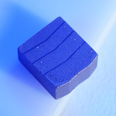 Máquina de prensado en frío de polvo de metal de segmento de diamante para corte en húmedo de D2000 2500 mm en Indonesia